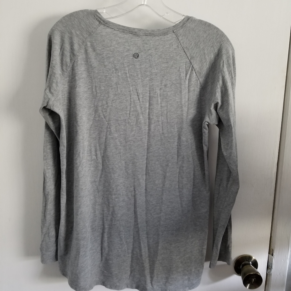 Lululemon long sleeve top